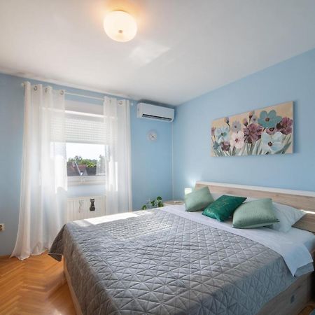 Apartman Silvija Ossero Esterno foto